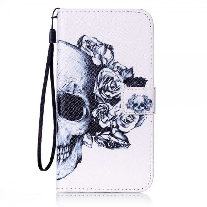 Cover für iPhone 8 Plus / 7 Plus - Handyhülle aus Leder - Totenkopf und Rosen
