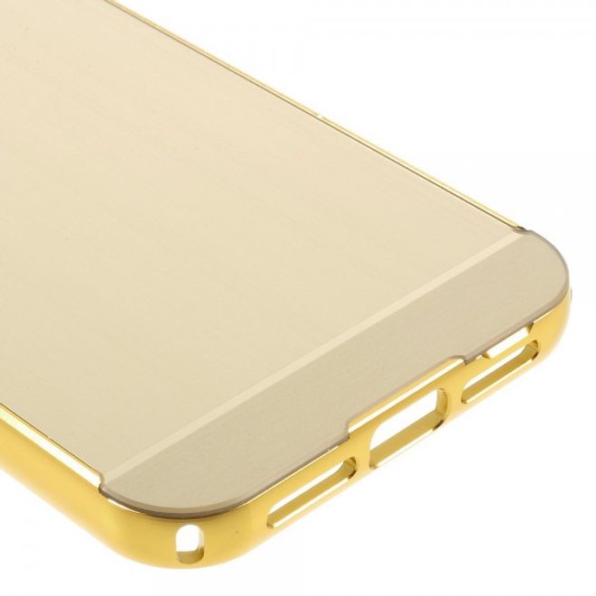 Gigaset ME Pure 5.0 Handyhülle - Metall Bumper und Plastik Case in einem - aufschiebbar - gold