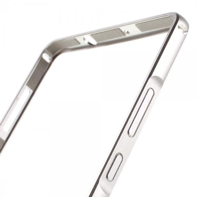 Huawei Mate 8 Metall Bumper Case mit kleinem Buckel - silber