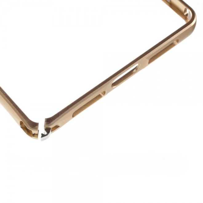 Huawei Mate 8 Metall Bumper Case mit kleinem Buckel - champagnerfarben