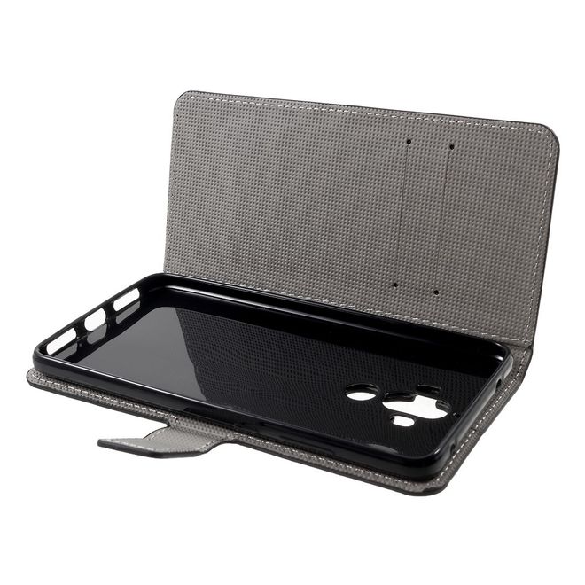 Huawei Mate 9 Handyhülle - Case aus Leder - mit Kreditkartenslots - Cooler Bär mit Kettensäge