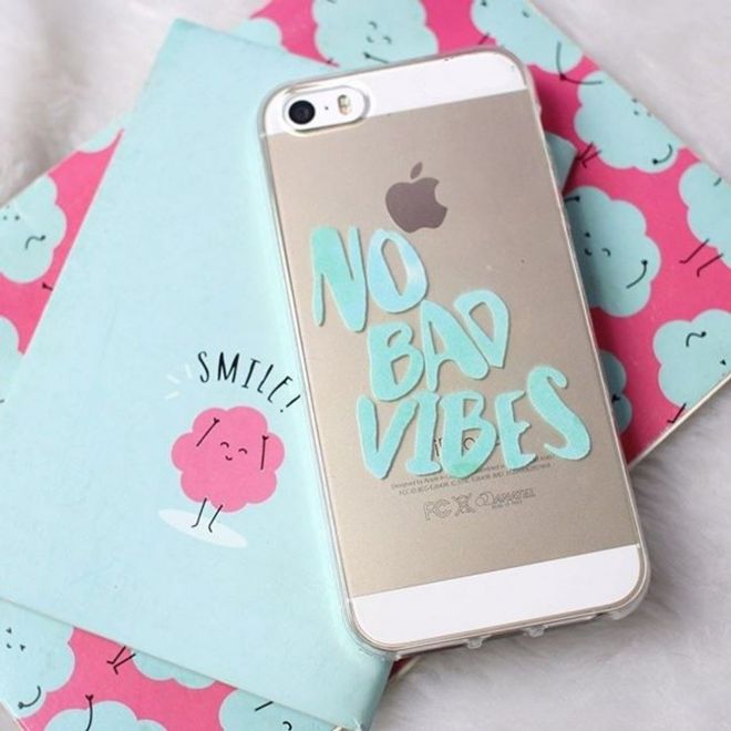iPhone 6/6S Phone Case - TPU Soft Case - Slogan "No bad vibes"