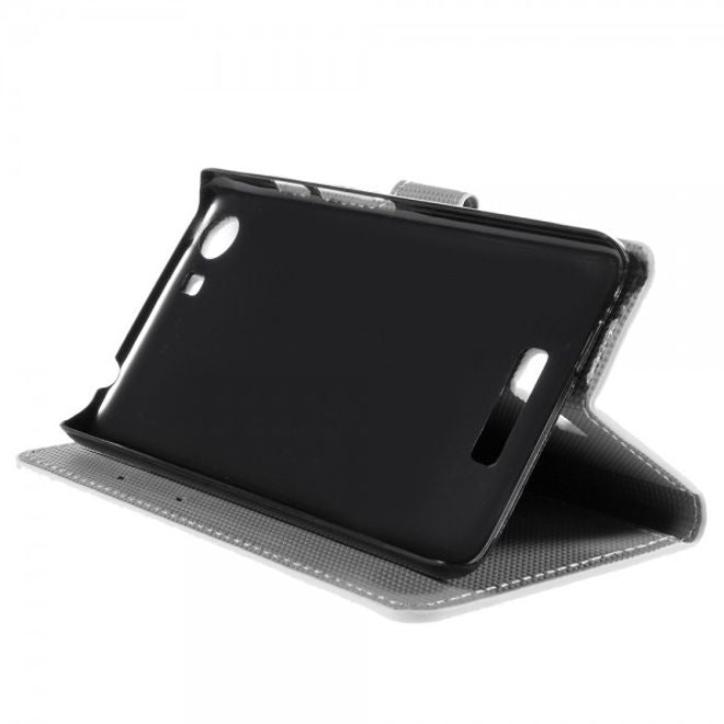 Wiko Bloom2 Leder Case Hülle mit wunderschönem, blauem Schmetterling